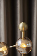 740116 Atom table lamp amber LIFESTYLE2