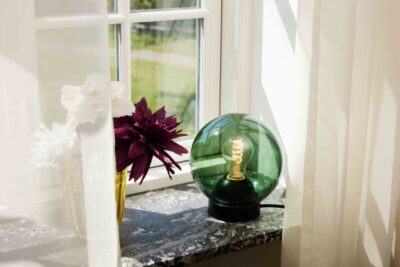 743278 Bubbles table lamp green LIFESTYLE2