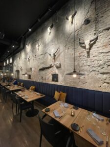 valgustid restoranides