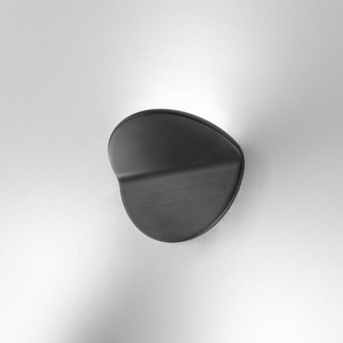 PLUG A nero 1 1300x1300