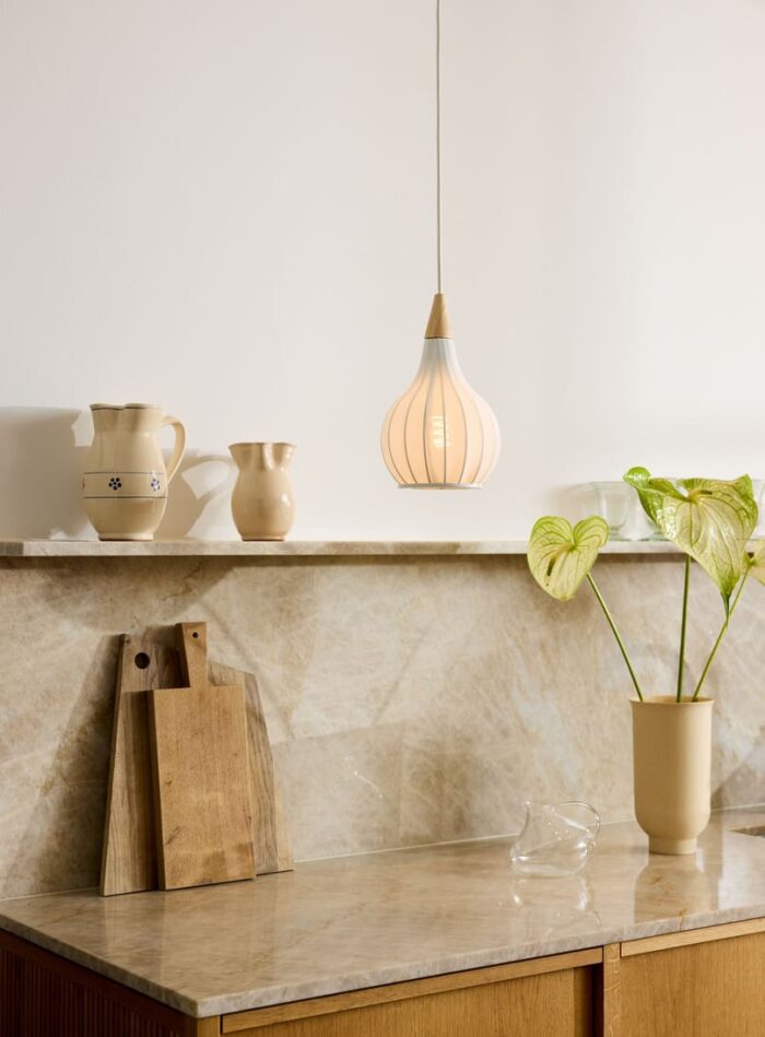 746248 Drops Textile Ø17 White 72 PPI Ambient 1